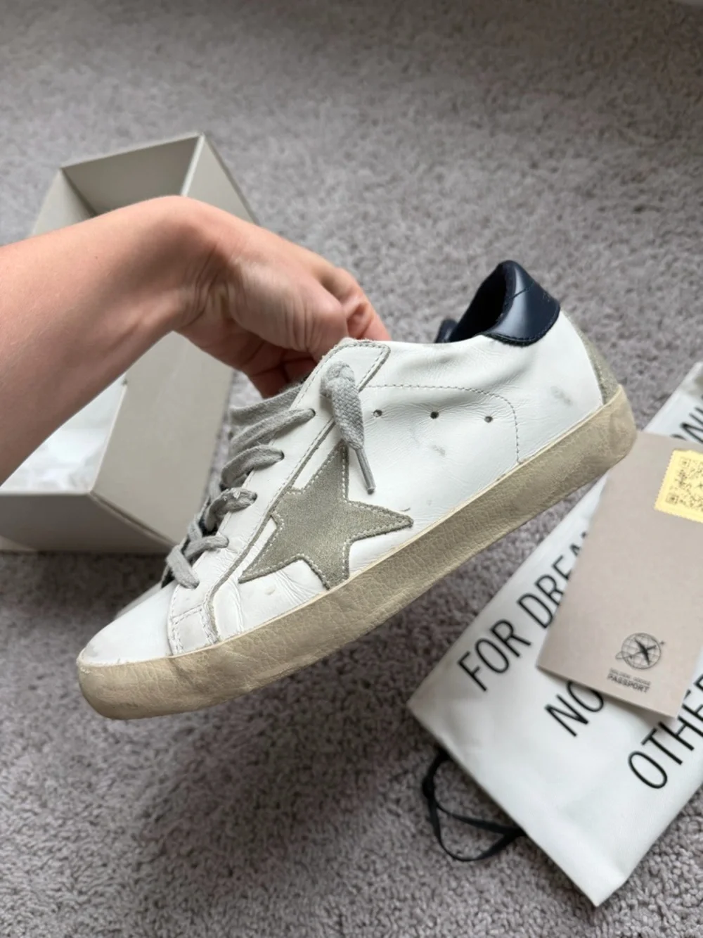 Golden Goose
Super-Star Low Top
Sneaker (Women) - Picture 5 of 8